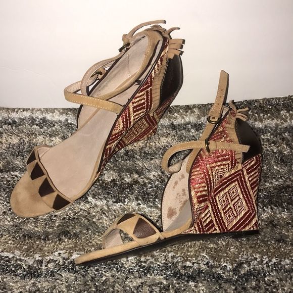 Anthropologie FARYL ROBIN Wedges size 7.5 - Picture 3 of 9